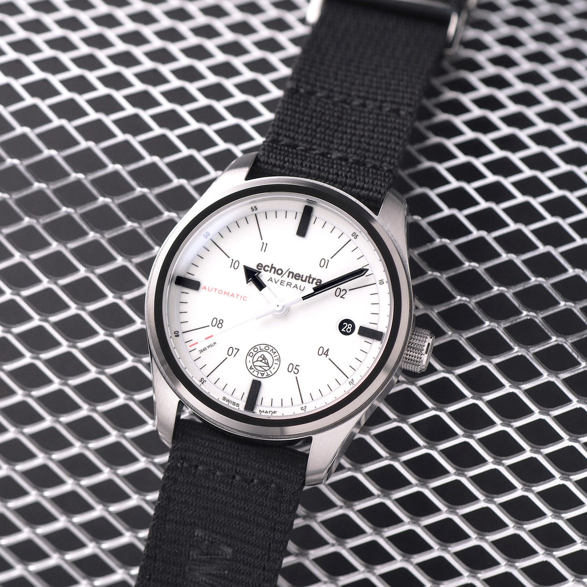 AVERAU 39 3H Bianco | Full lume - Tessuto nero