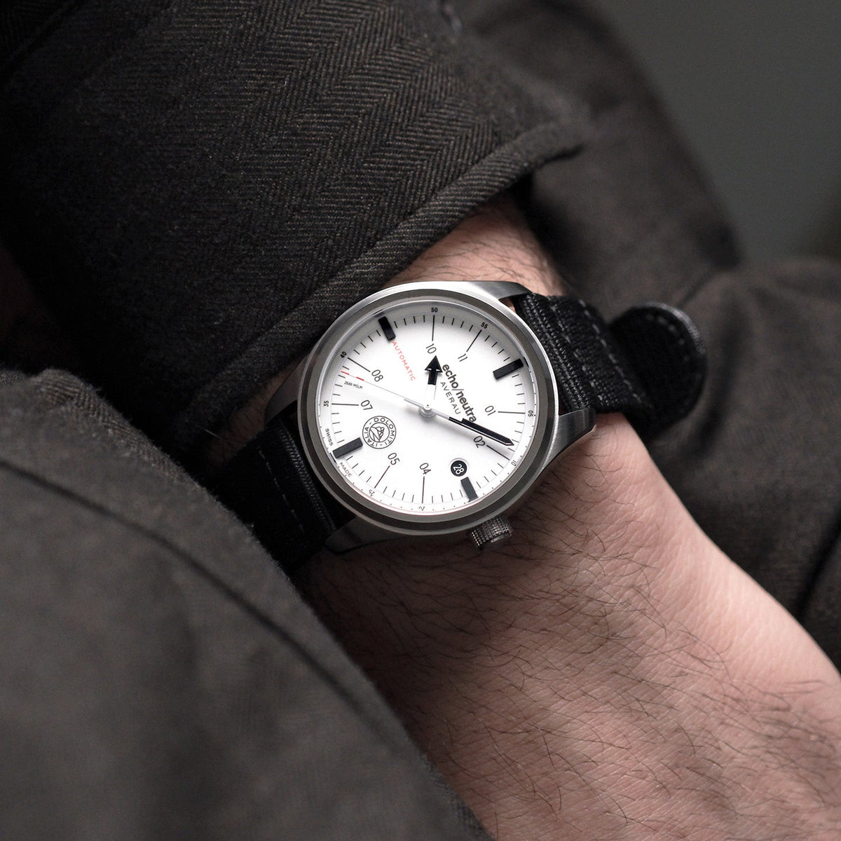 AVERAU 39 3H Bianco | Full lume - Tessuto nero