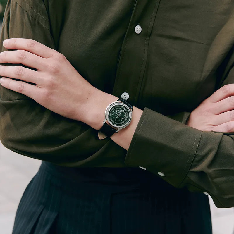 La Pièce n°1 - Olive Green - Leather strap - Grained Black