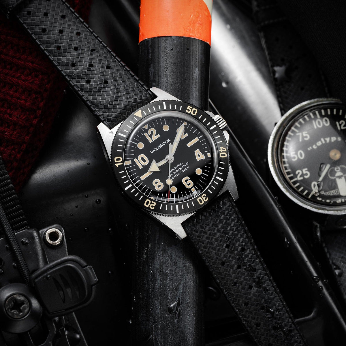 Skindiver II Automatic Dive Watch - "Jumbo Indices" & Vintage Lum - Black "Tropic" Rubber Strap