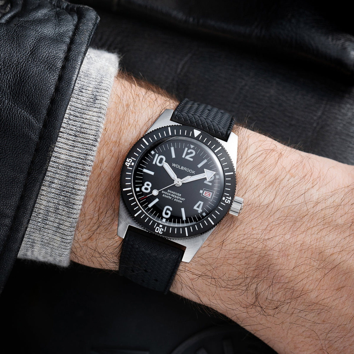 Skindiver Automatic 38 mm Even Numerals Dive Watch - White Lume - Black "Tropic" Rubber Strap