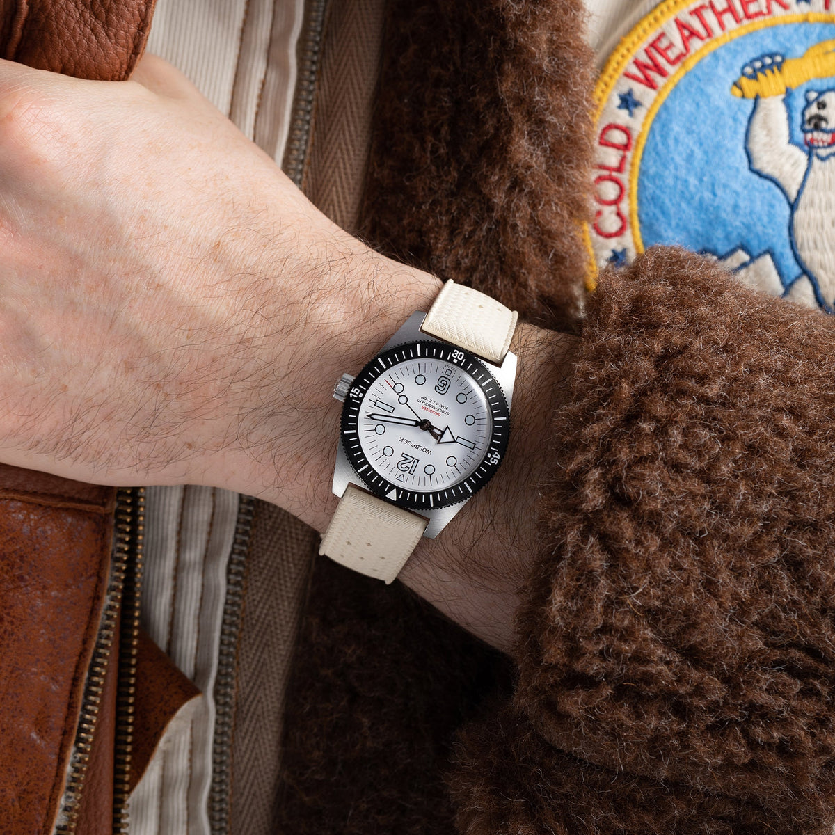 Skindiver Automatic 38 mm Jumbo Dive Watch - Arctic - Black "Tropic" Rubber Strap