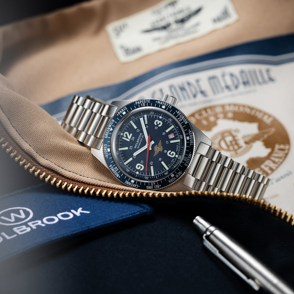 Skindiver WT Automatic Watch - Aéro-Club de France - Special Edition - Blue One-Piece Leather Strap / No